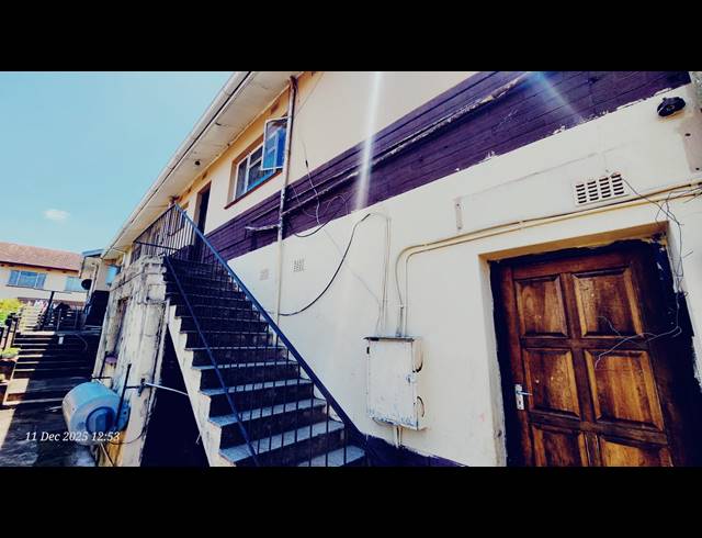 8 BEDROOM HOUSE FOR SALE IN NORTHDALE